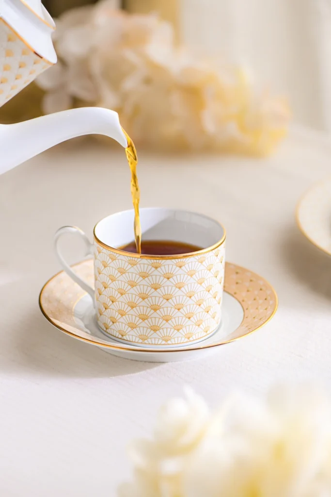 Trocadero Gold image 2