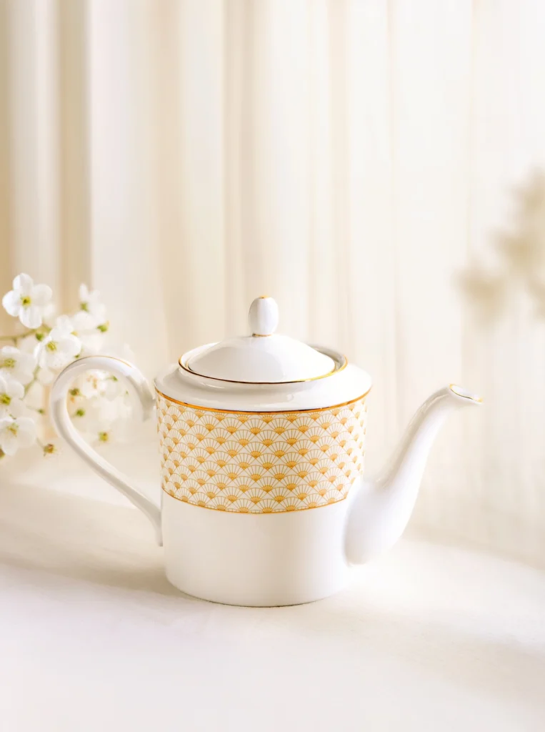 Trocadero Gold image 4