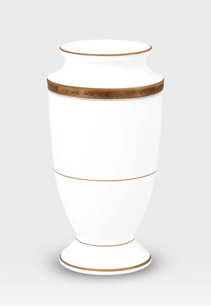 Majestic White image 4